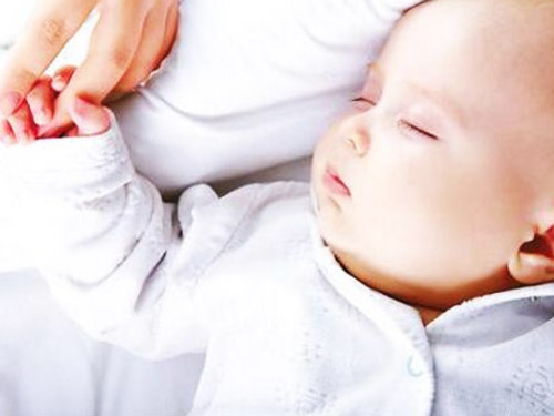 孩子怎么去断夜奶才有利健康？